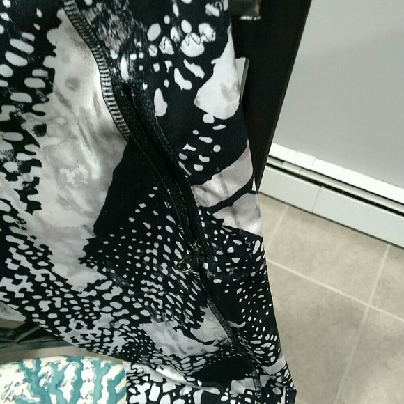 Calvin Klein leggings - Picture 2 of 4